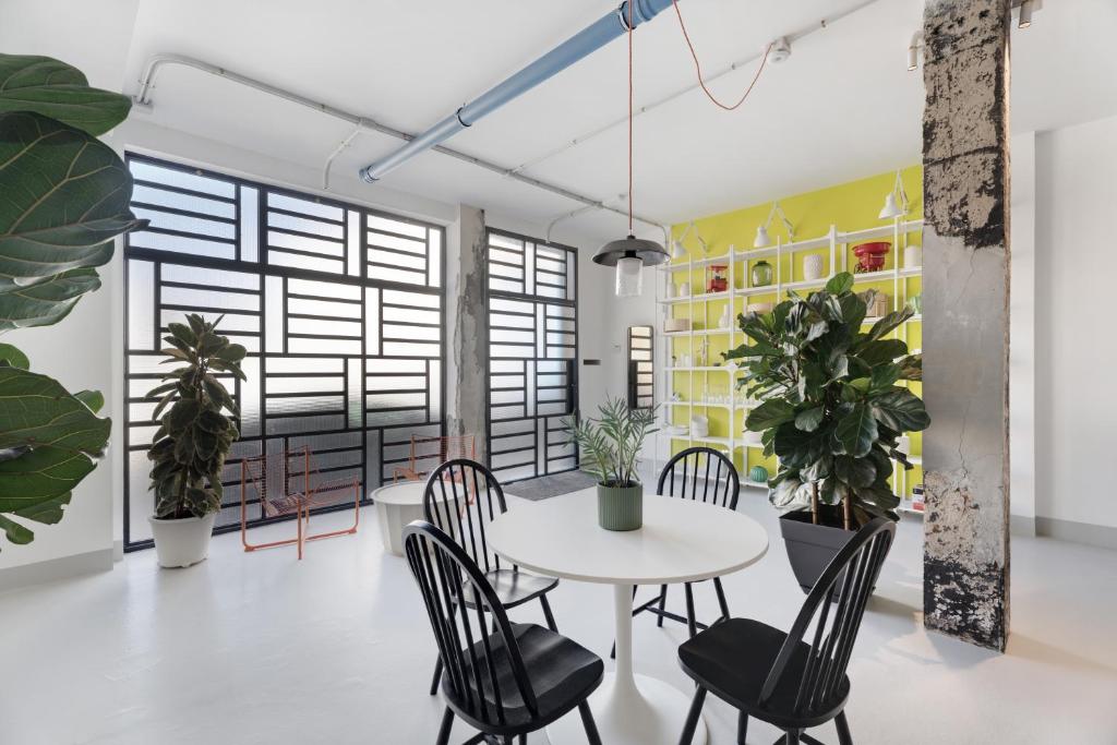 Shared dining area at Pescado Salado CoLiving