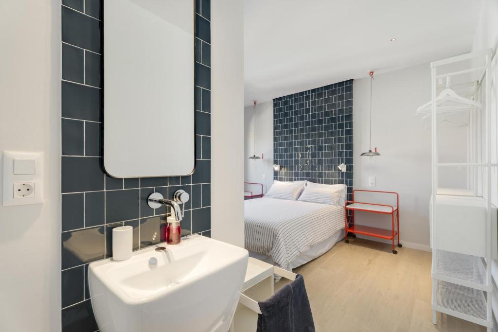 Front Suite at Pescado Salado CoLiving 4